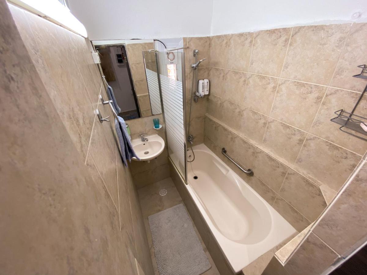 Old Town Guest House Beersheba Ngoại thất bức ảnh